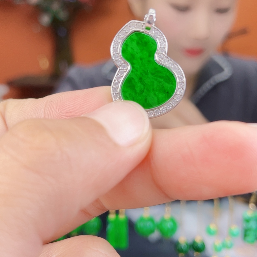 翡翠银S925镶嵌耳饰