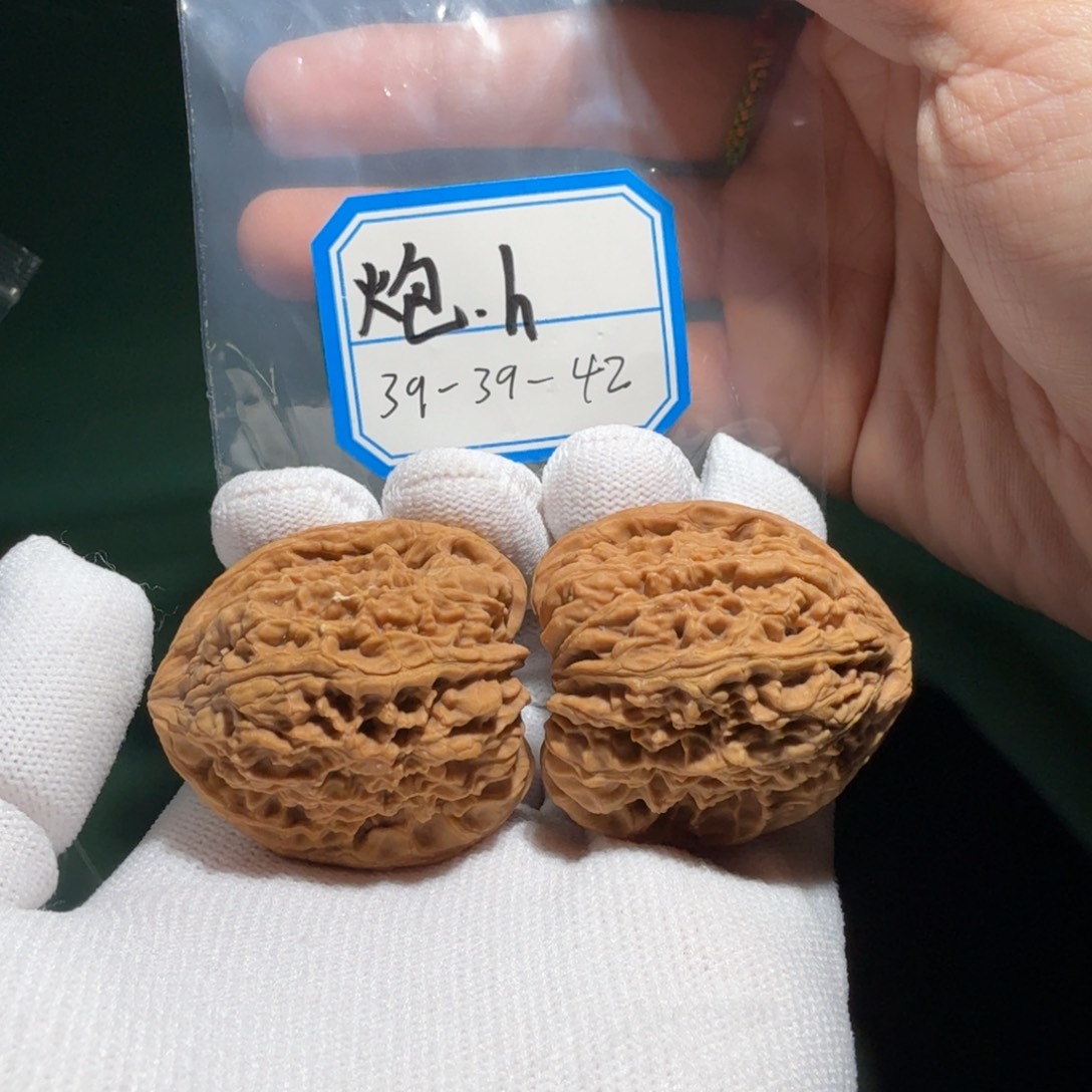 :***吊坠文玩核桃南疆高炮006