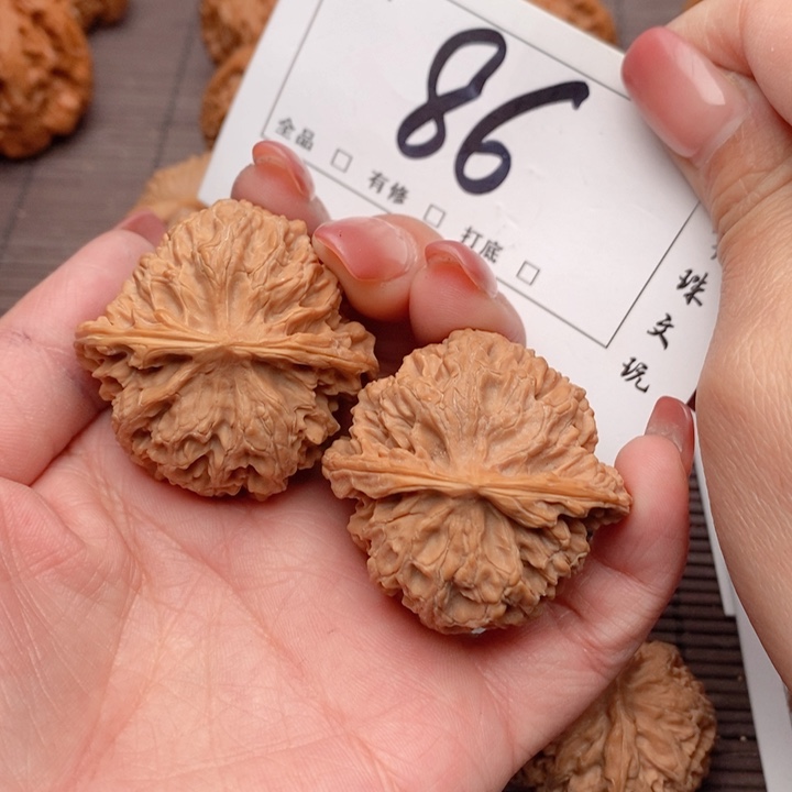 文玩核桃吊坠41苹果86