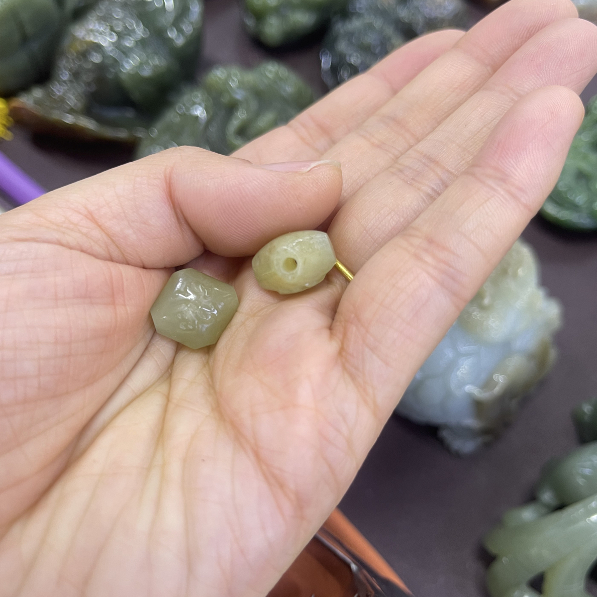 黄白老玉通孔配珠滴溜多用默认发一个微瑕