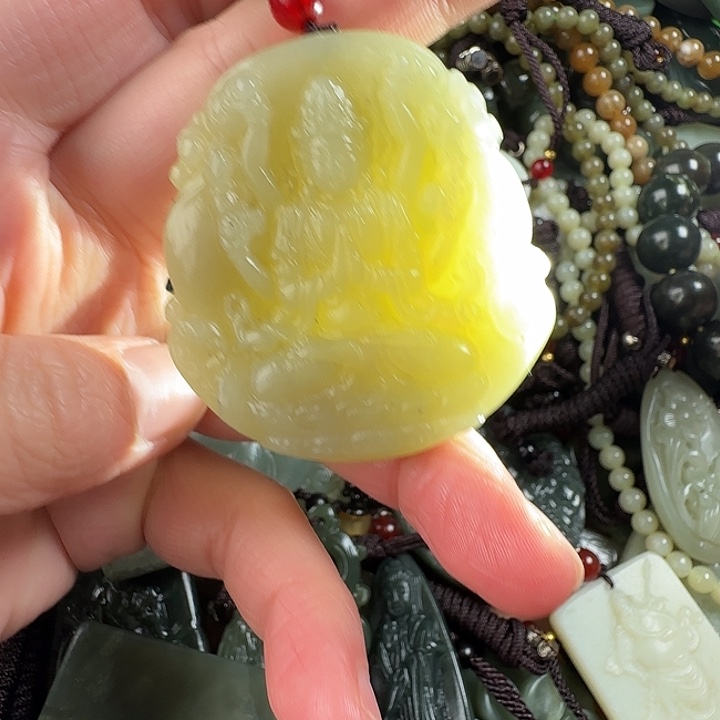 和田玉颈饰未镶嵌