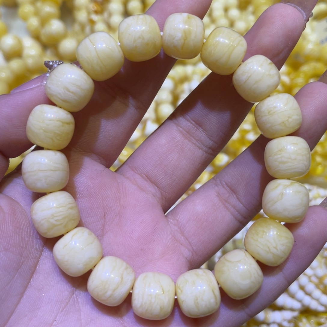 手绳琥珀未镶嵌11.8m