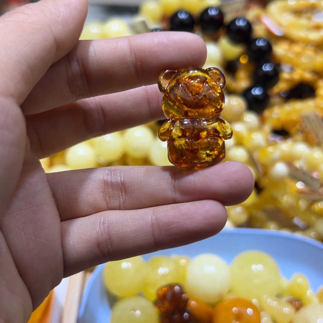 琥珀珠宝奇石未镶嵌