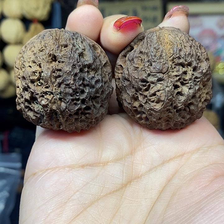 吊坠文玩核桃36麒麟狮子头绣球地闷彩色