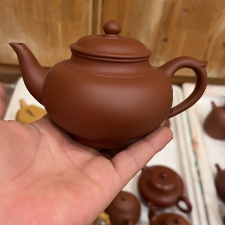 紫砂茶壶瑕疵……………………