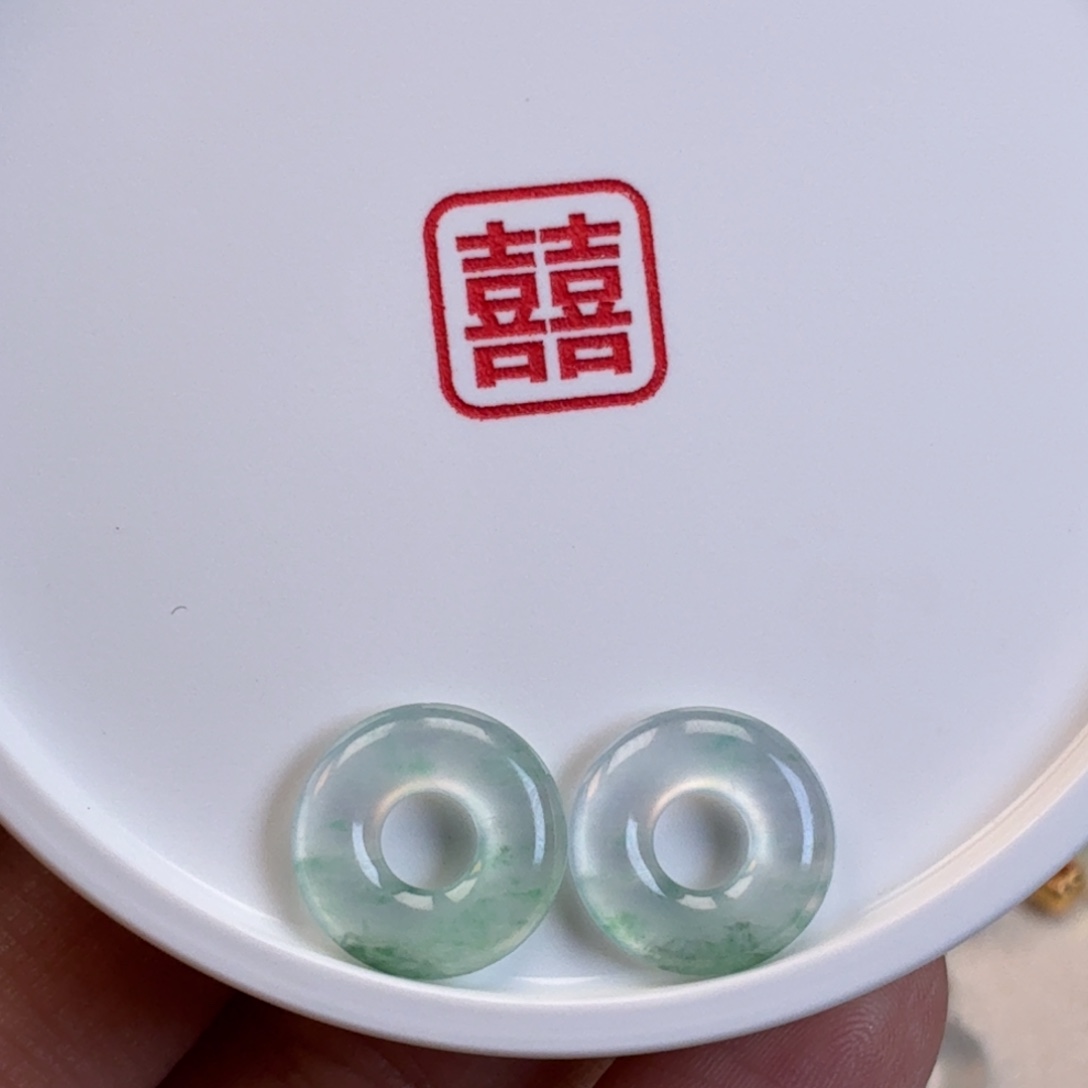 翡翠散珠飘绿甜甜圈一对