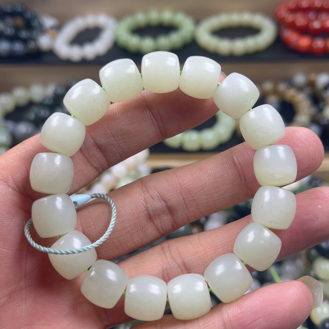 和田玉手串未镶嵌