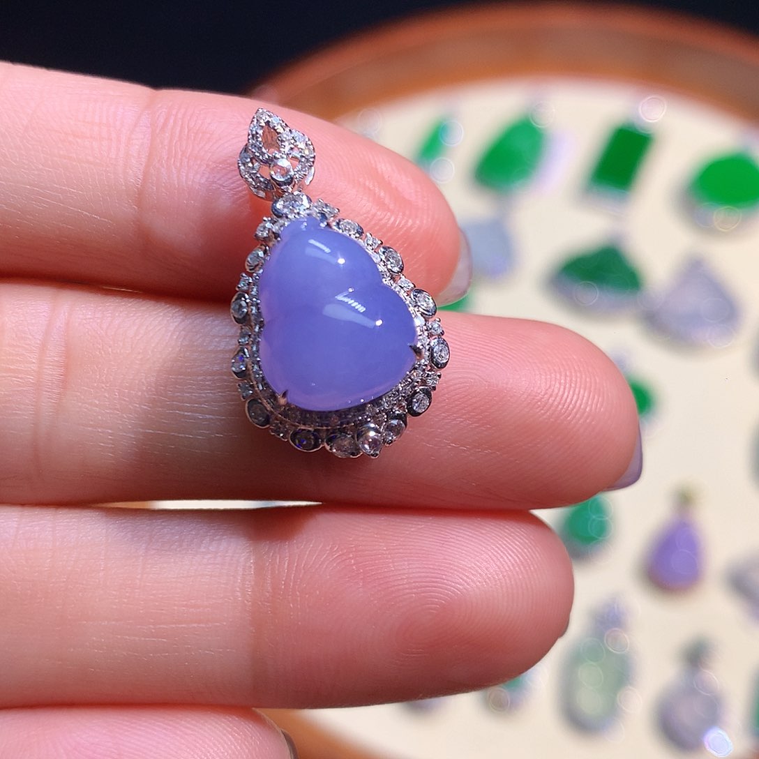 翡翠吊坠(不含链)18K金镶嵌