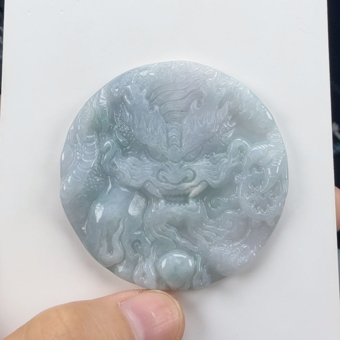 翡翠挂件未镶嵌翡翠