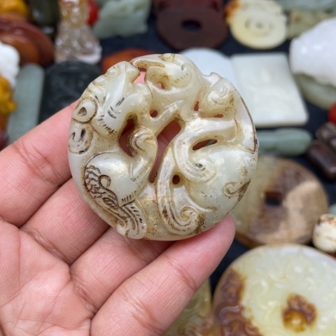 蛇纹石玉颈饰未镶嵌31