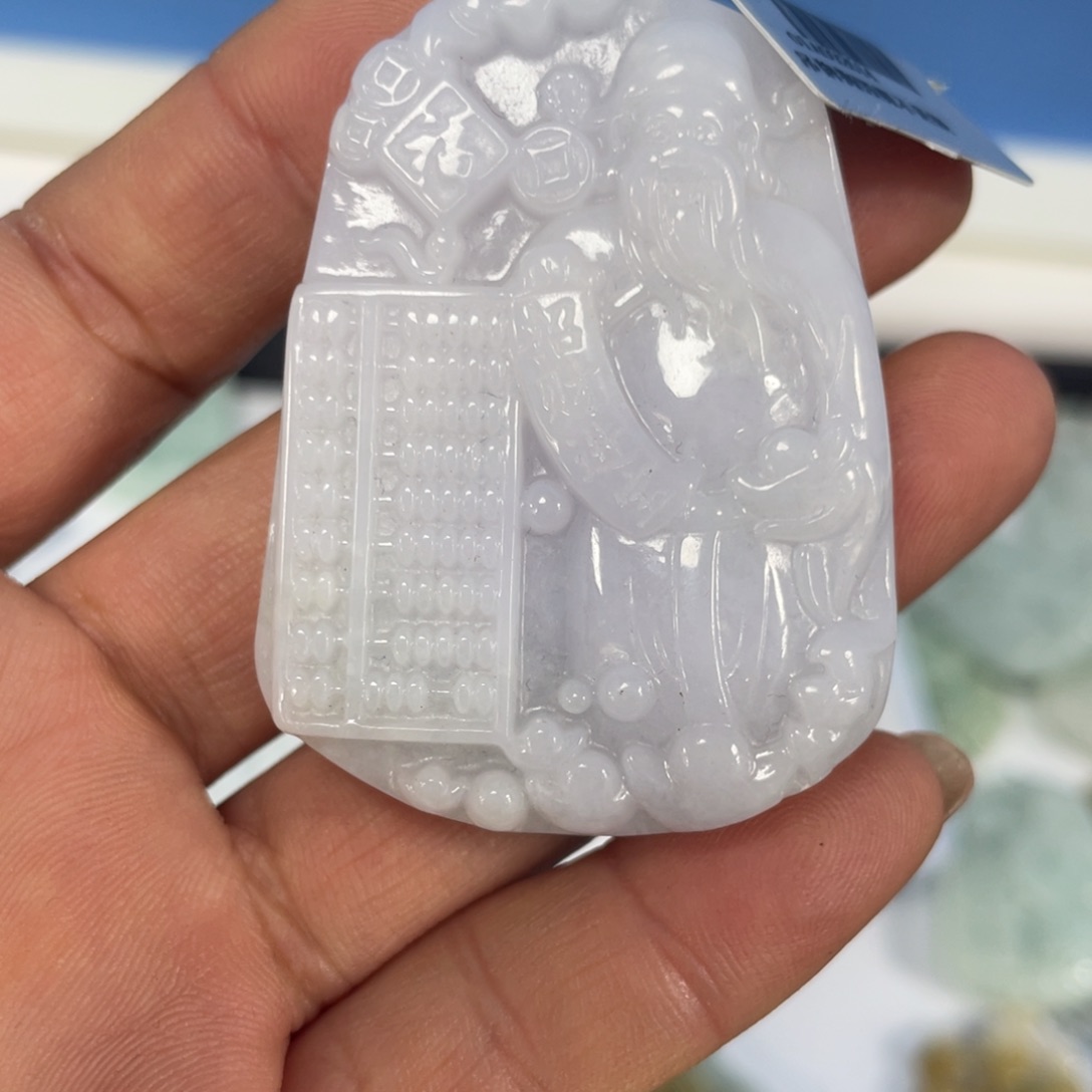 玉***货翡翠未镶嵌颈饰貔貅