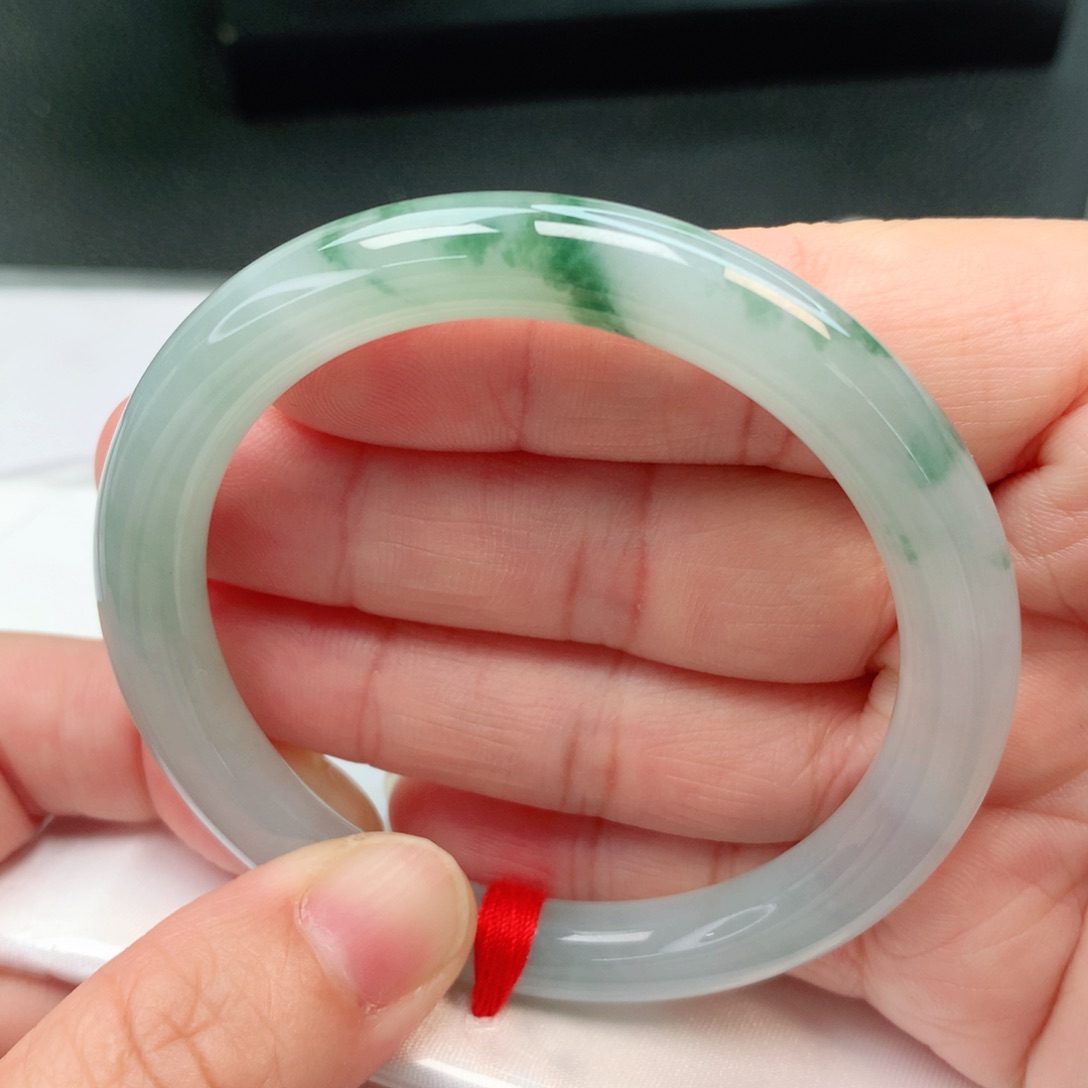 未镶嵌手镯翡翠圆条52.8圈