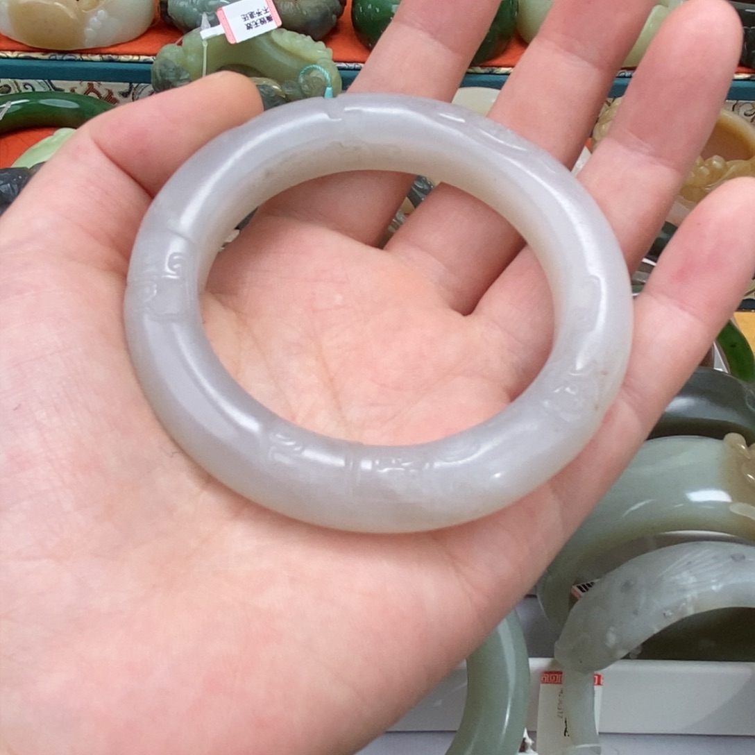 和田玉手镯未镶嵌53