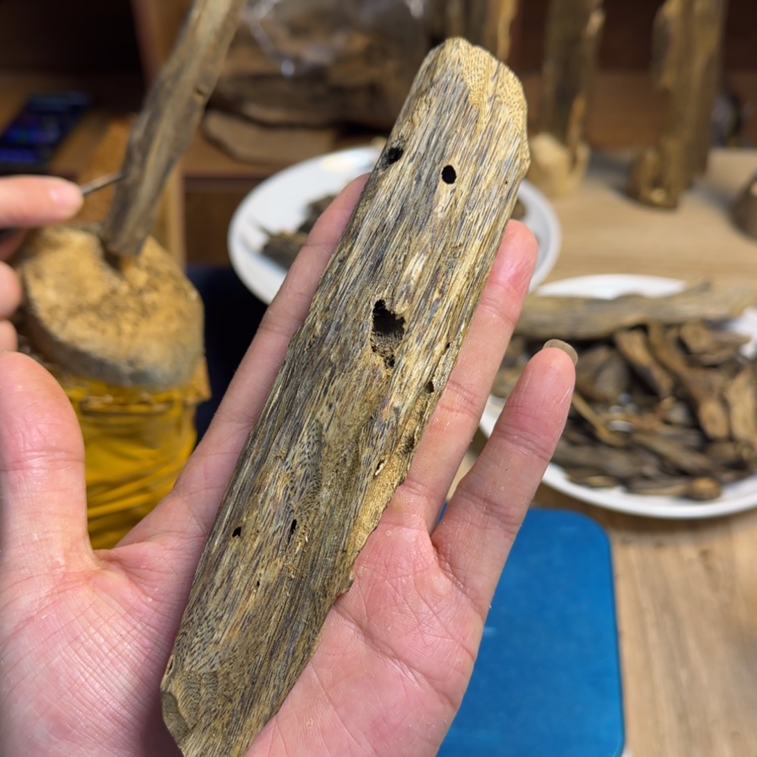 沉香沉香碎屑绿棋楠沉香原料虫漏42克