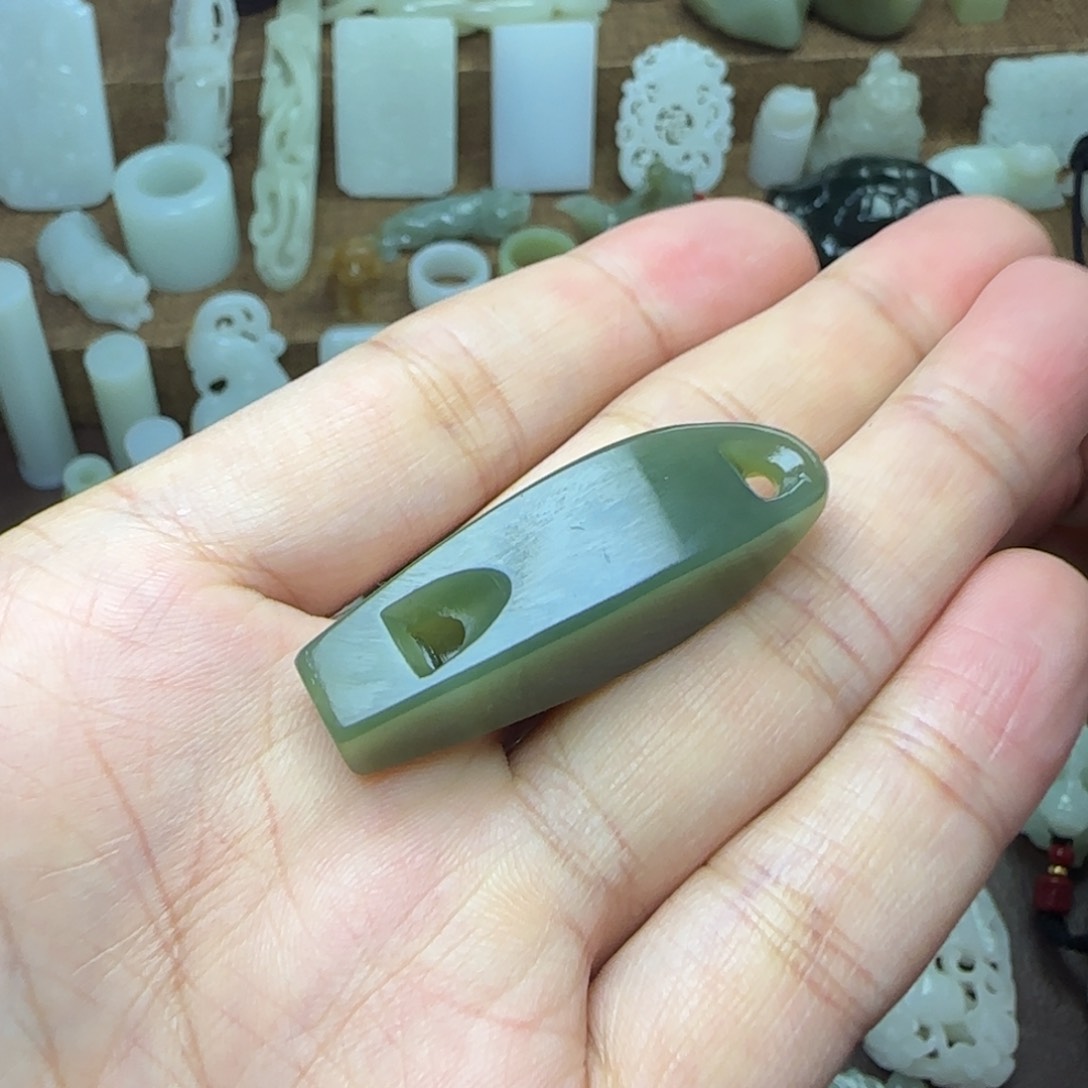 和田玉挂件未镶嵌