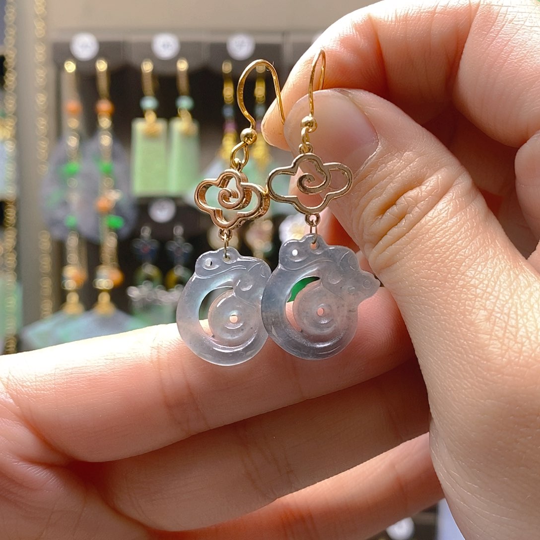 未镶嵌翡翠耳饰翡翠