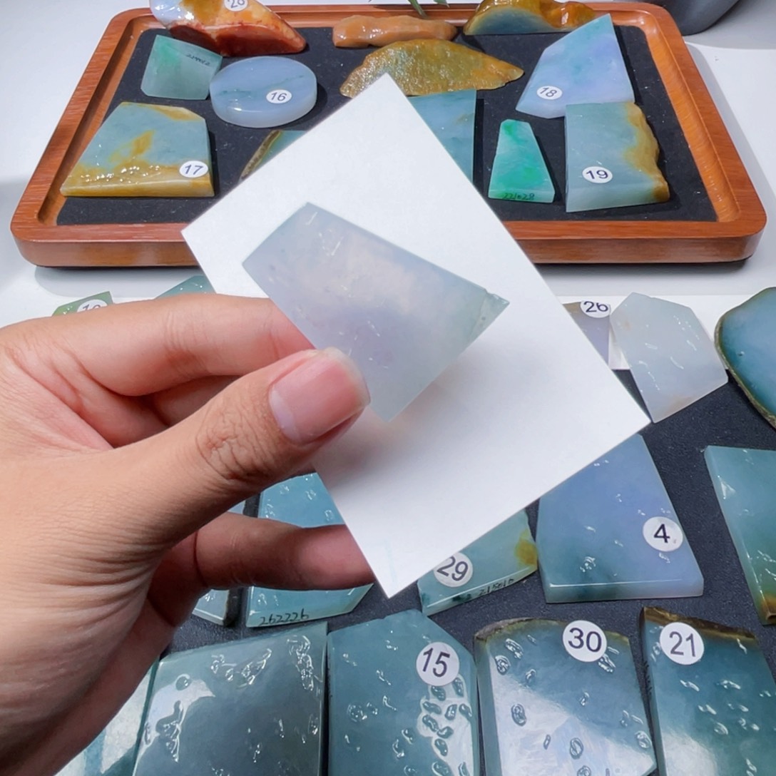 定制翡翠未镶嵌挂件料