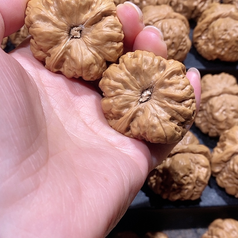 【闪购商品】核桃手串/手链成*边40蛤蟆头