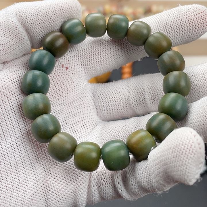 白玉菩提吊坠卡12手工干磨通货