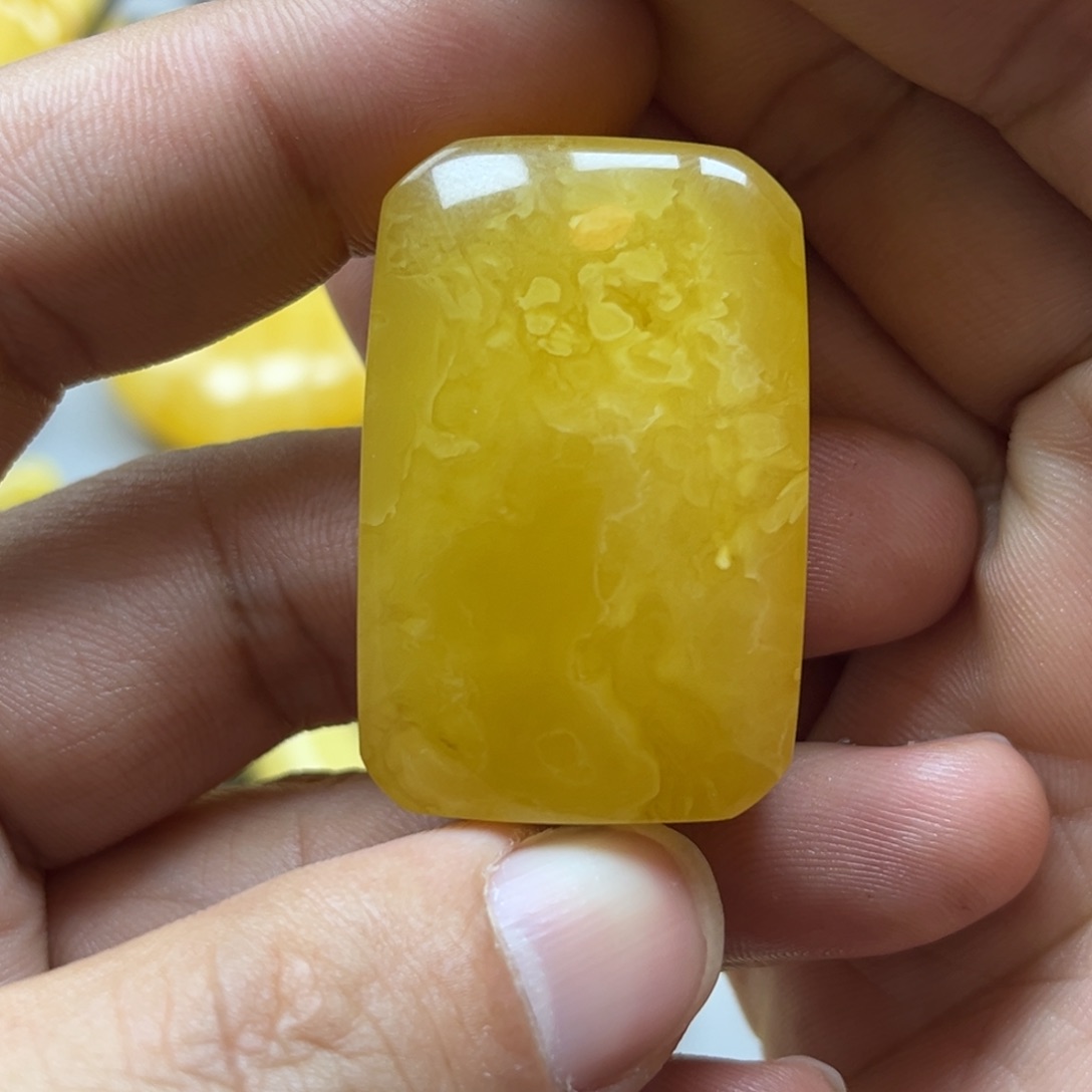 蜜蜡珠宝奇石未镶嵌