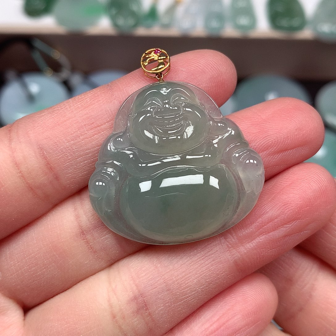 翡翠颈饰未镶嵌佛公