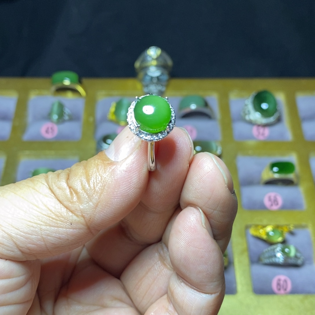 和田玉（碧玉）戒指未镶嵌