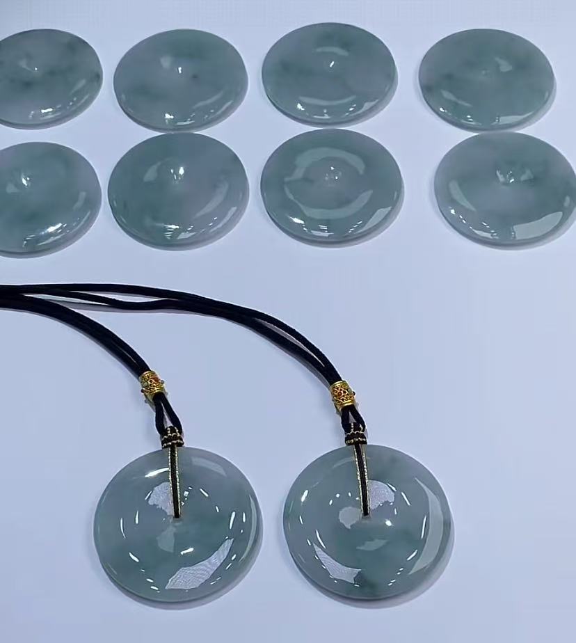 307066/天然缅甸翡翠A货平安扣挂件   多样性一件发