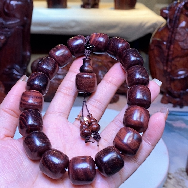 ****生檀香紫檀（小叶紫檀）