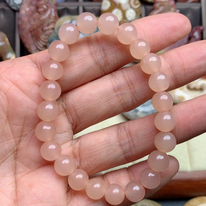 硅化珊瑚（珊瑚玉）颈饰未镶嵌