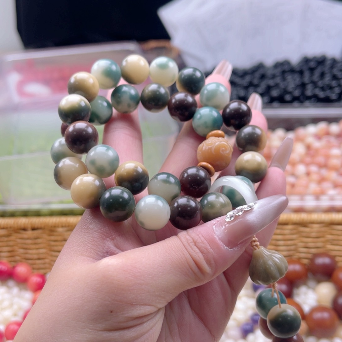 白玉菩提吊坠q13mm120颗 瓜皮