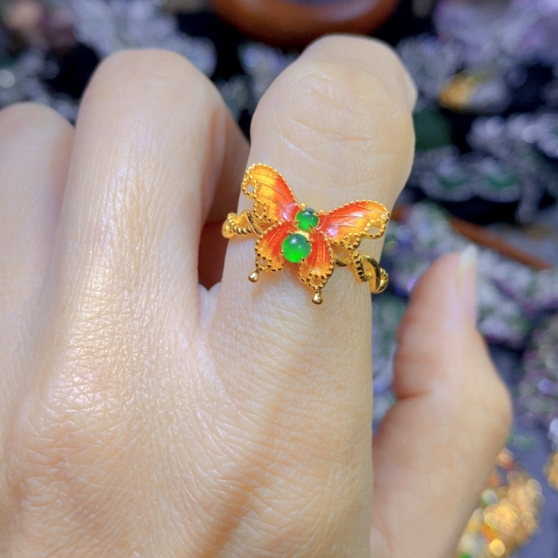 翡翠颈饰银S925镶嵌天然翡翠