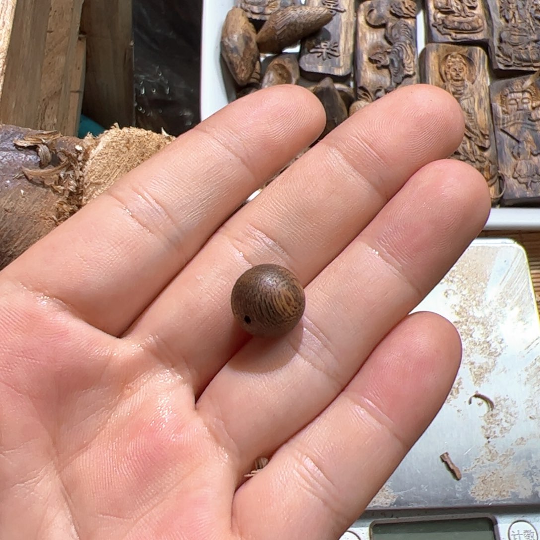 花***舞沉香沉香碎屑白棋单珠1.2