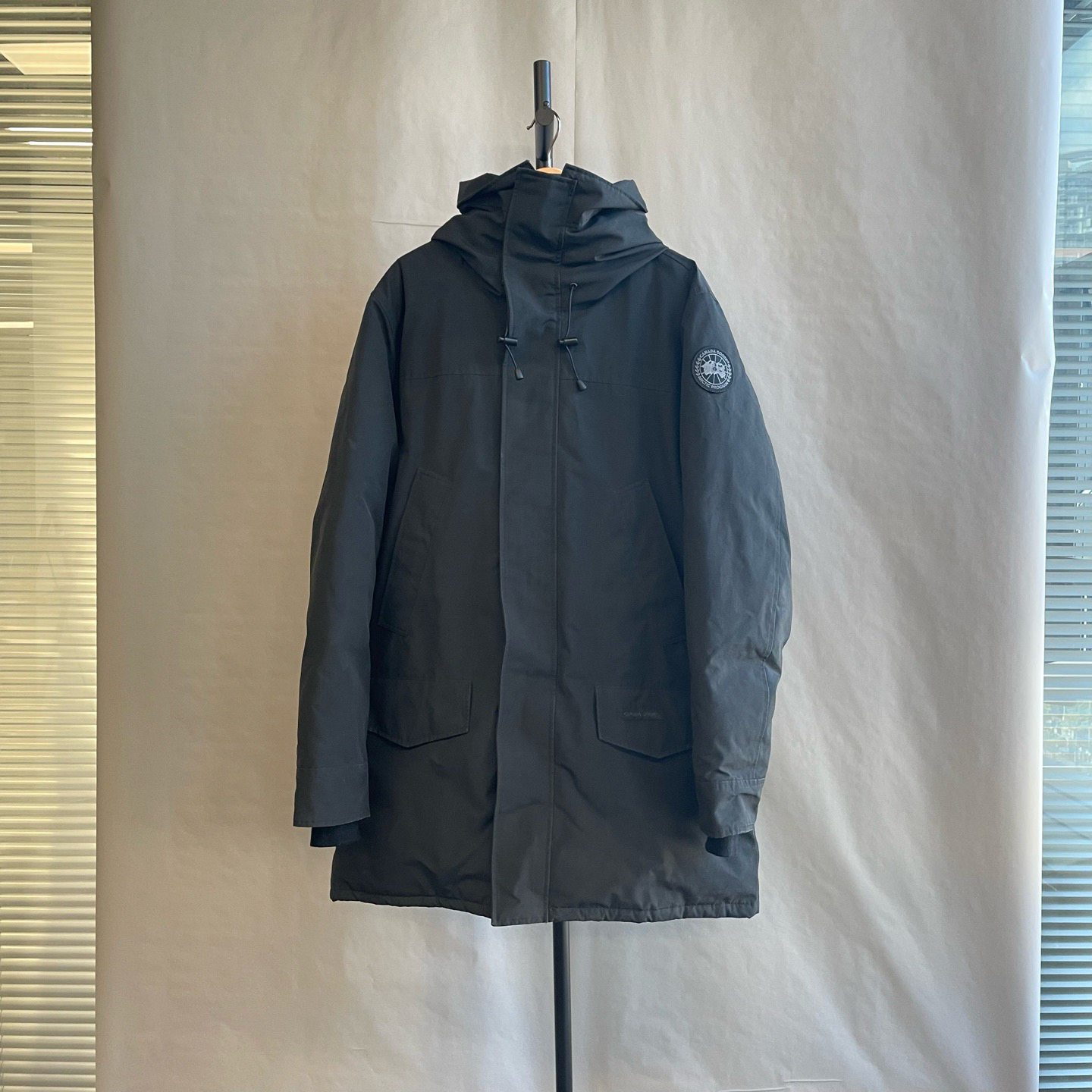 99新 CANADA GOOSE 派克系列连帽中长款黑标羽绒服 xl码 #9172