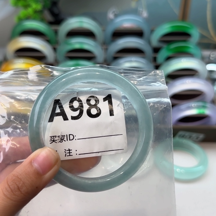 玉陈****学时尚飘花正圈981