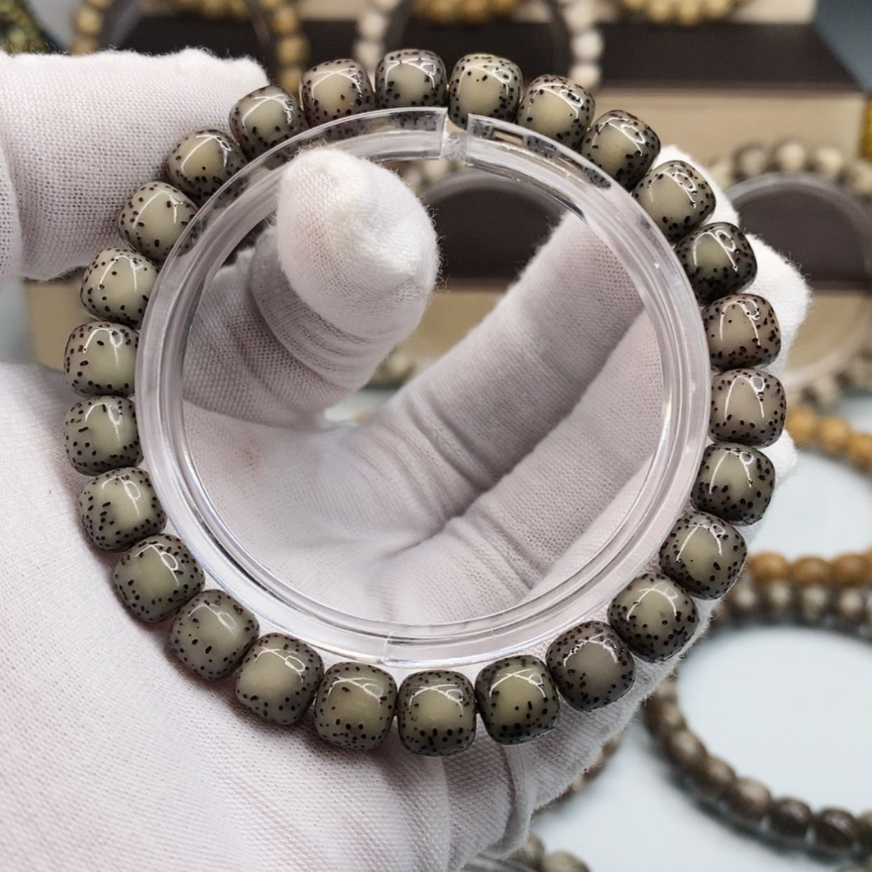 【闪购商品】星月菩提手串！*O一物一图原生态同枝黑冰双留白