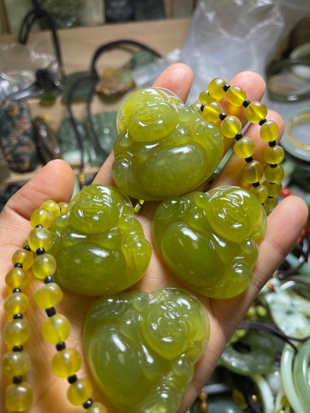 绿色玉石佛笑口常开肚能容天下难容之事多样性发货发其中一个