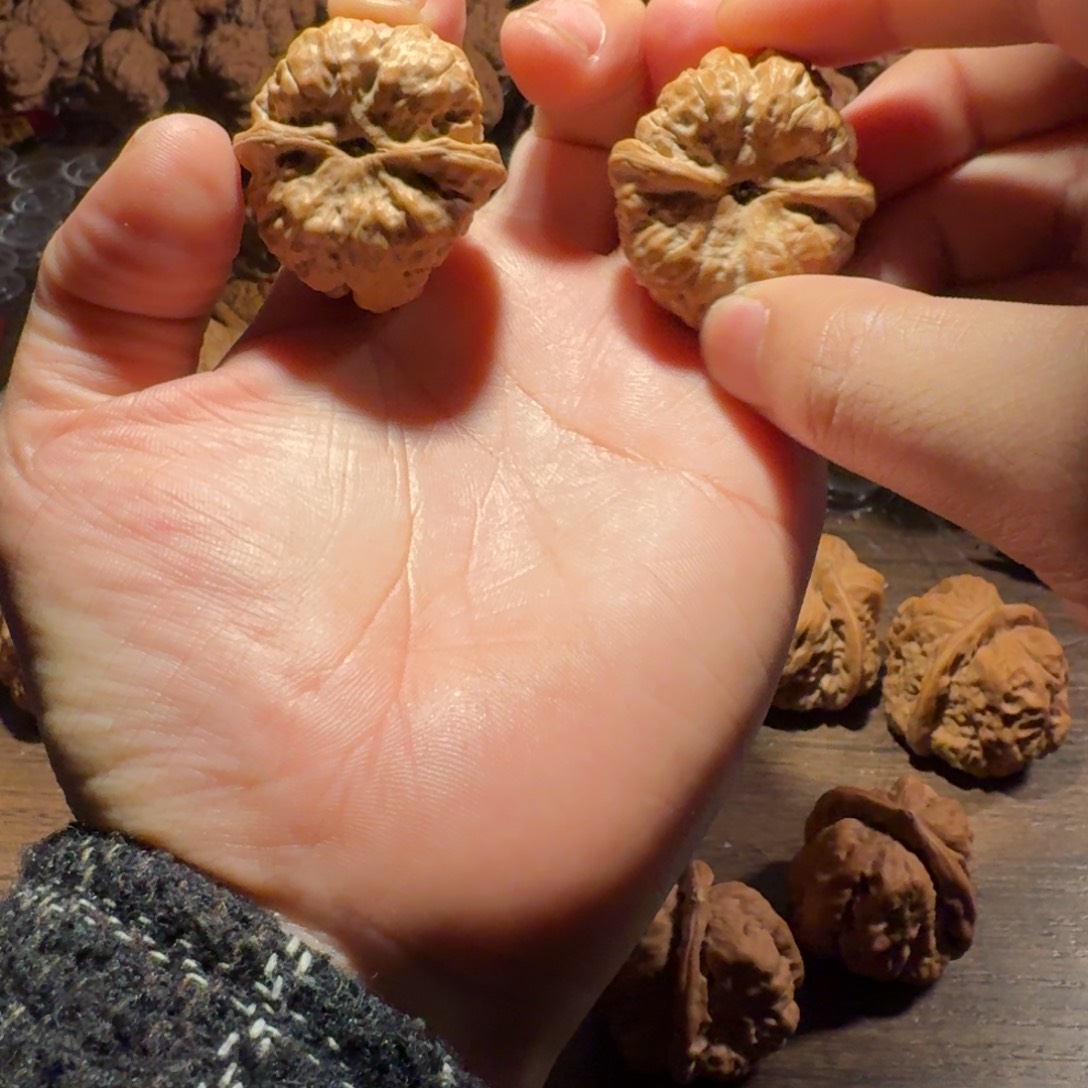 糖***爸吊坠文玩核桃蛤蟆的眼睛是真的好看啊我的天