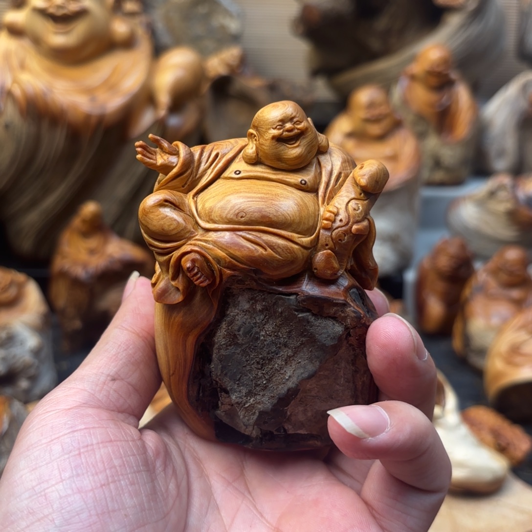 郭***郭柏木太行崖柏手工雕刻