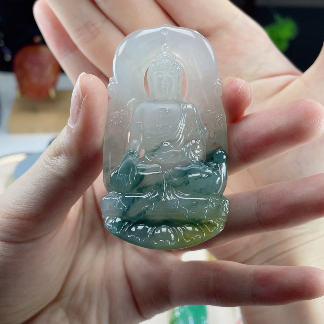 翡翠颈饰未镶嵌平*