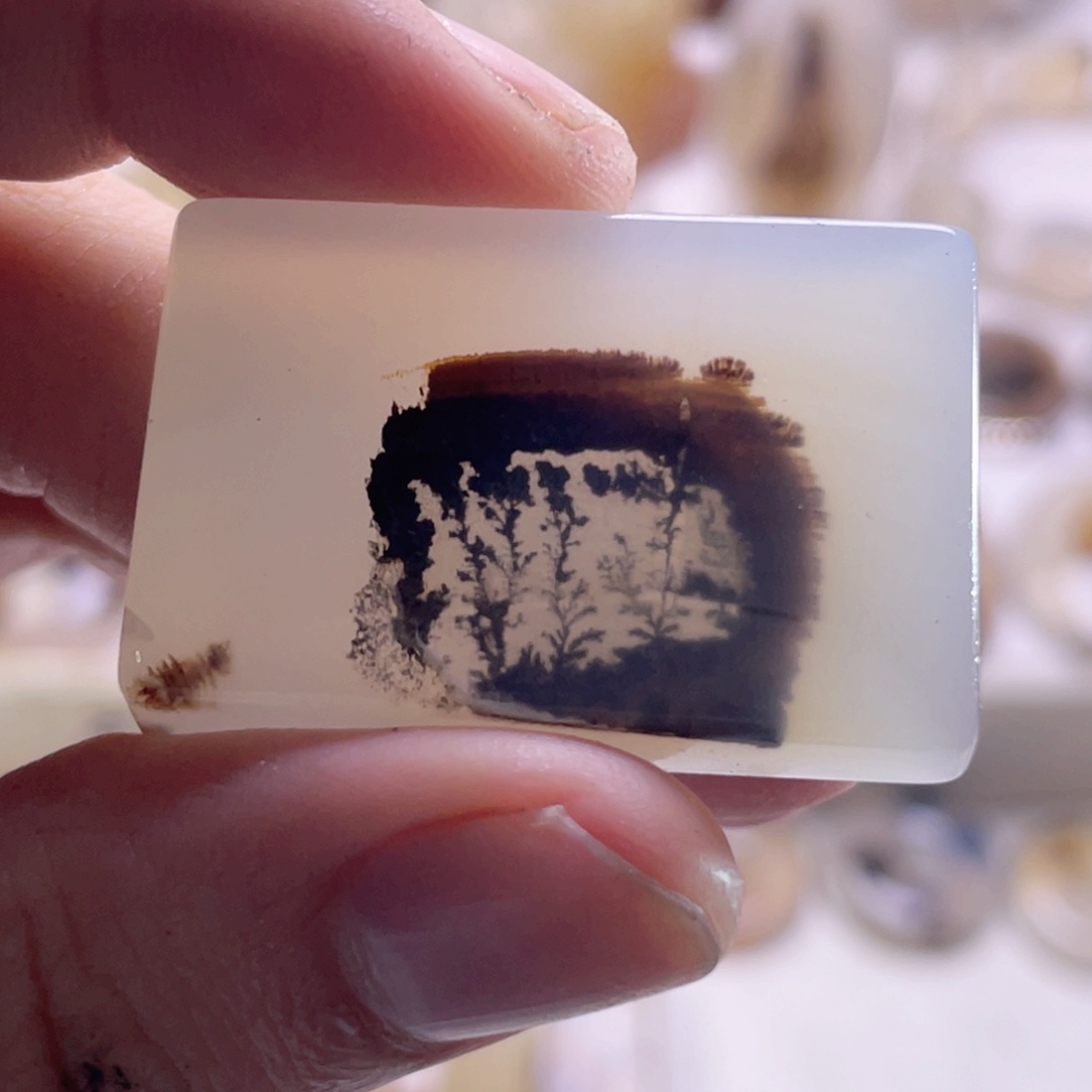 玛瑙/玉髓未镶嵌珠宝奇石