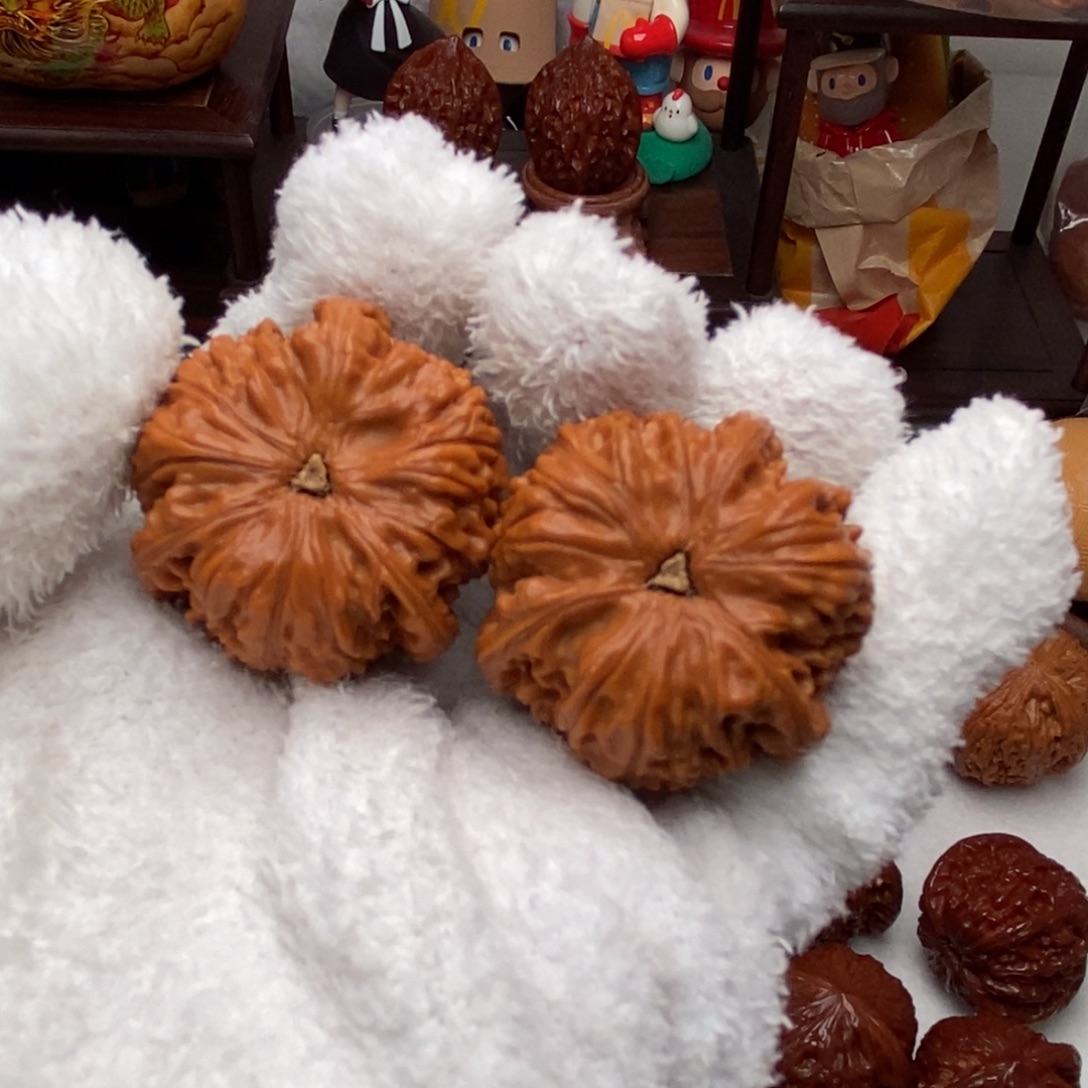 好***凉文玩核桃吊坠全品御龙正奔