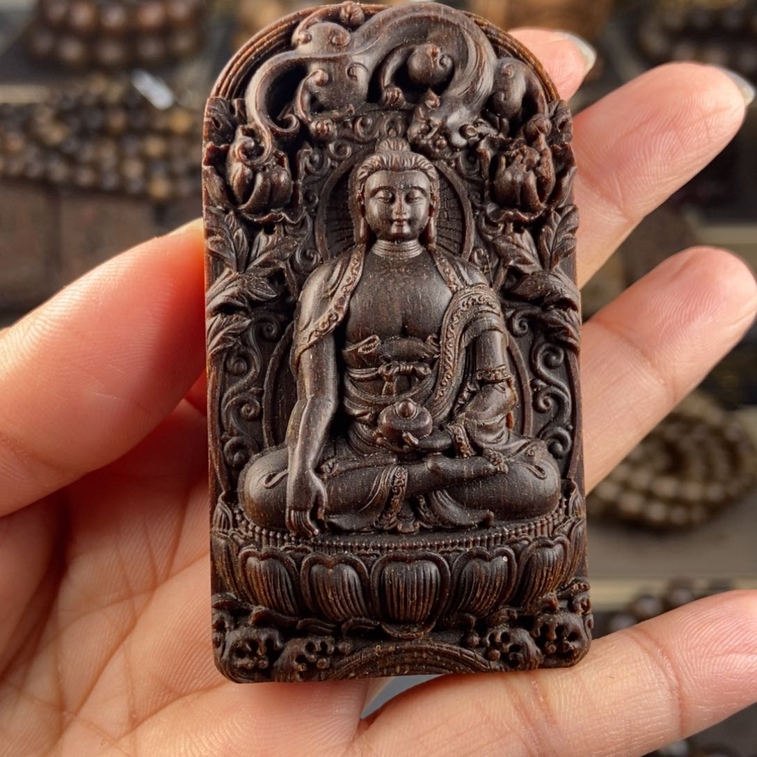 沉香木吊坠一****羊越南芽庄富森红土