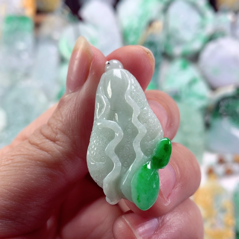 【闪购商品】翡翠吊坠(不含链)未镶嵌