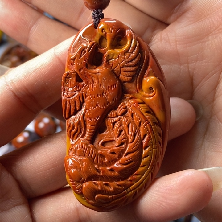 未镶嵌颈饰玛瑙/玉髓战国红