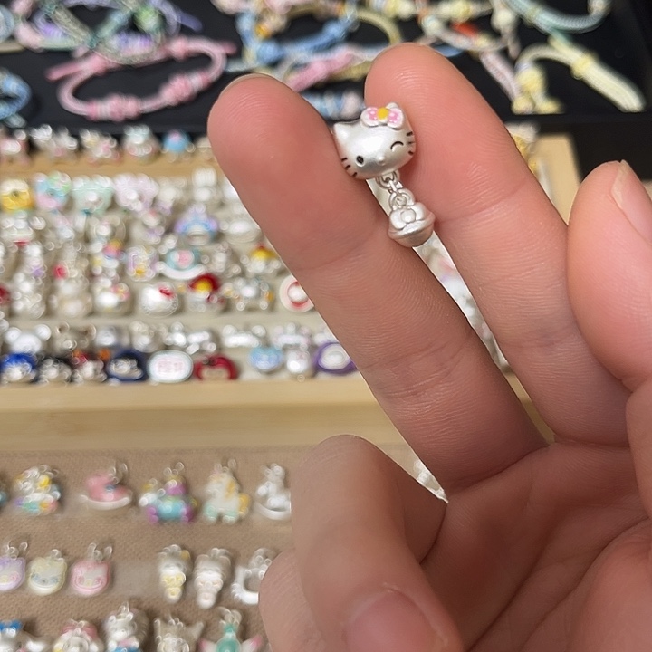足银布艺铃铛kt猫