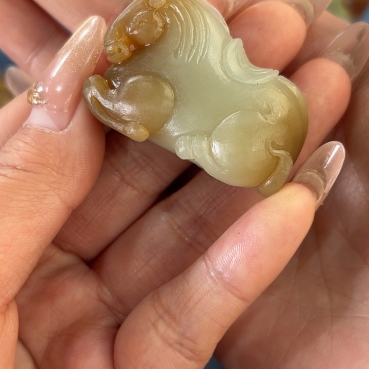 和田玉糖马吊坠未镶嵌