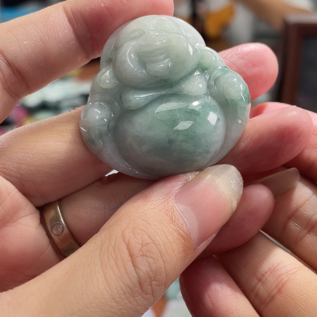 锦***业翡翠未镶嵌颈饰翡翠