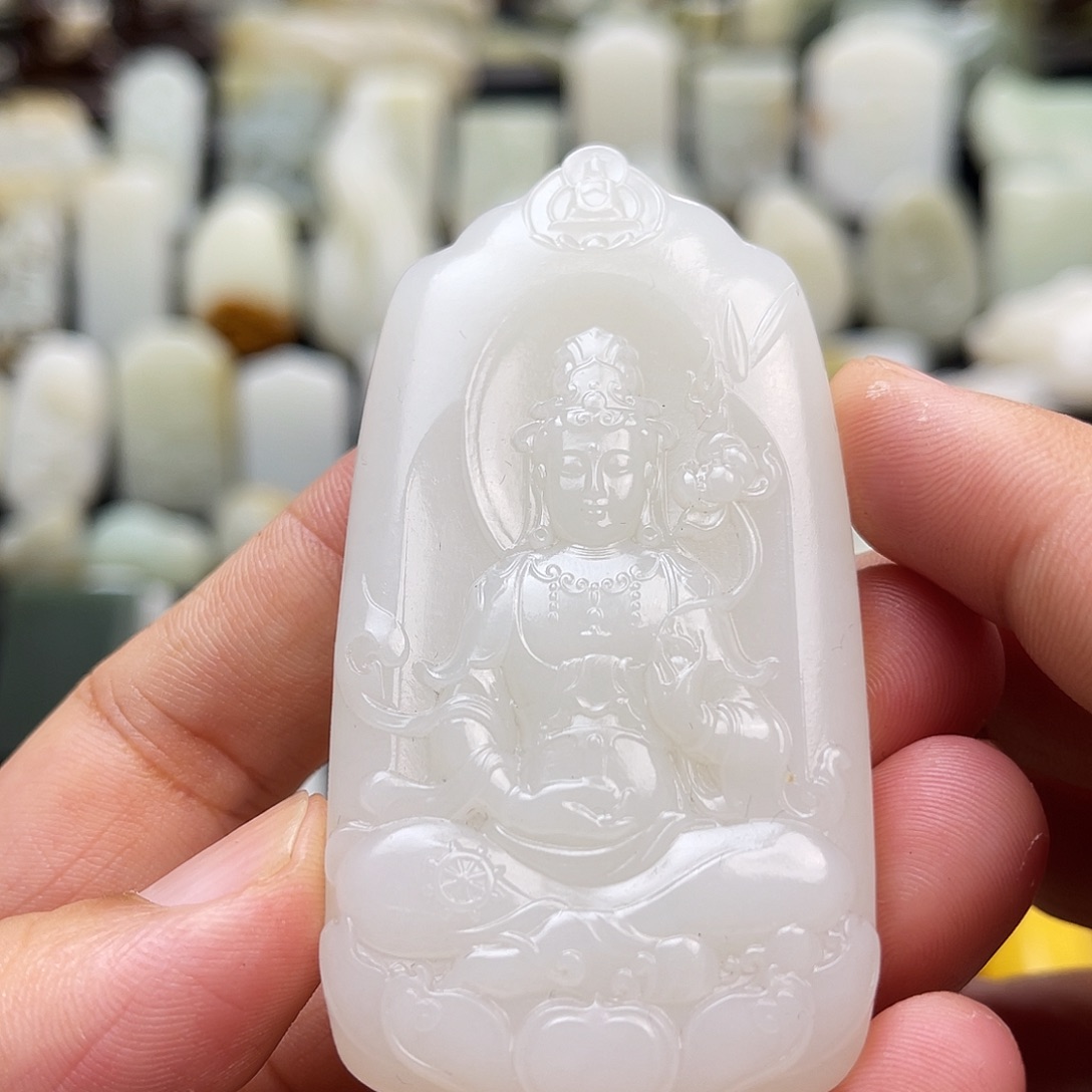 和田玉颈饰未镶嵌