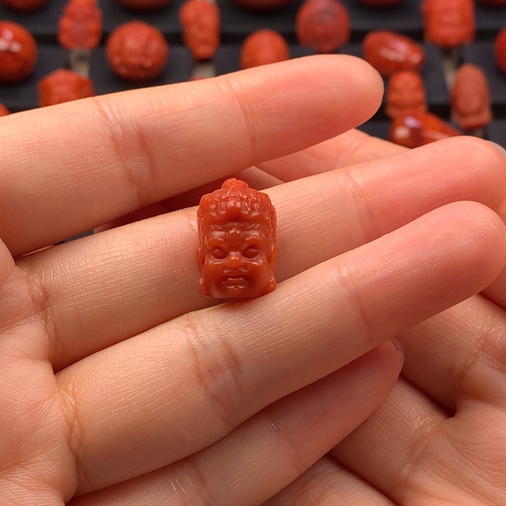 南红玛瑙未镶嵌黄财神11.7MM