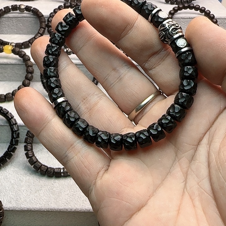 【闪购商品】手串椰蒂8无相吞金兽黑金